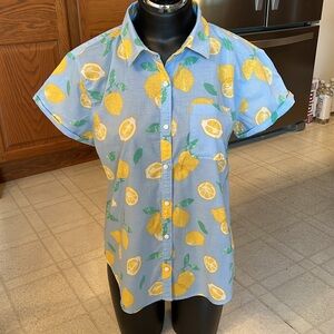 St. John’s Bay women’s button up. Size Medium.